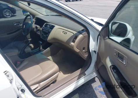 2000 Honda Accord 2.3 Ex from USA, damaged, VIN 1HGCG5661YA007791